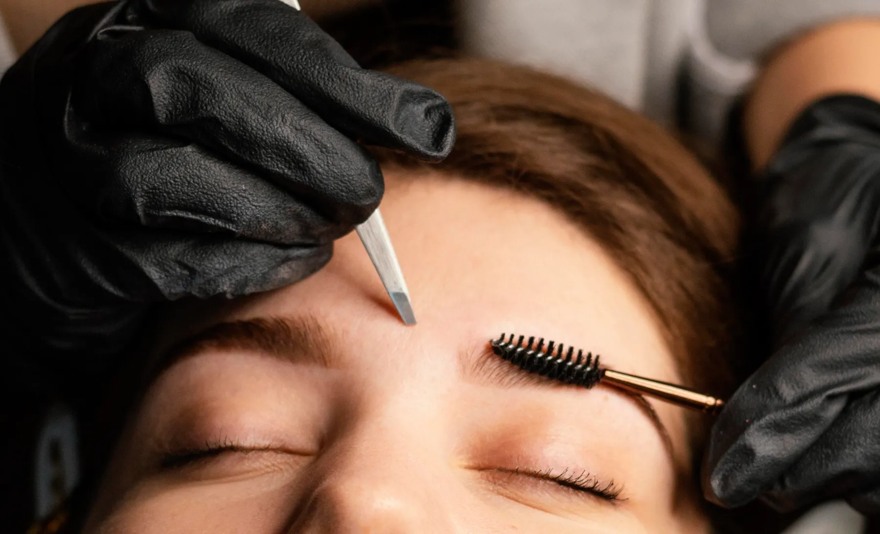 Henna brows bij EAK Beauty in Zevenaar